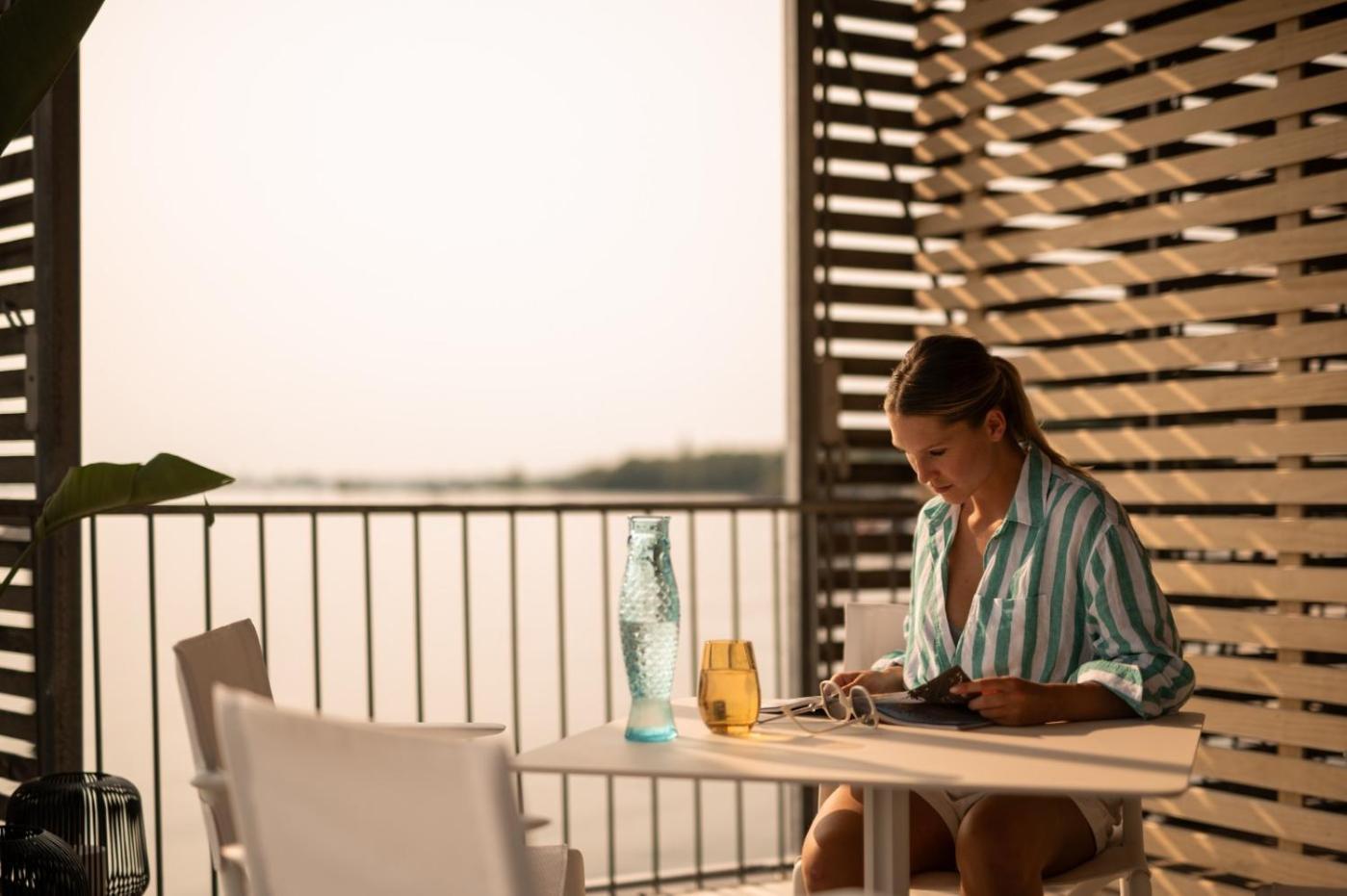 Seehotel Am Kaiserstrand Lochau Extérieur photo